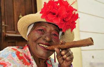 千岛之国的古巴风俗习俗 奢侈品古巴哈瓦那雪茄之最