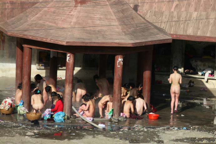 国内罕见民间裸浴文化风俗―河南三门峡汤河裸浴民俗