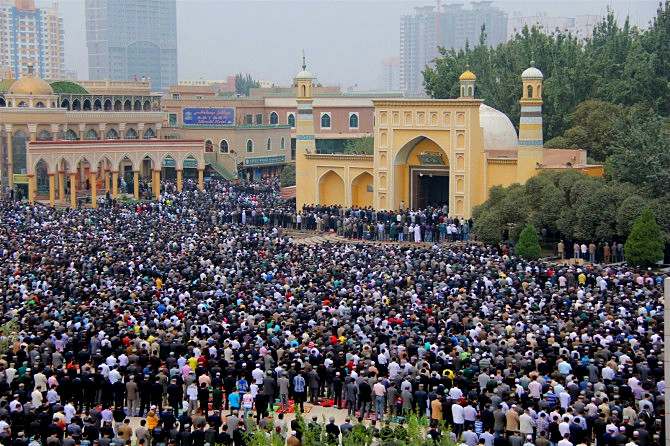 维吾尔族习俗禁忌--维吾尔族传统节日“古尔邦”