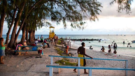 巴巴多斯文化习俗--加勒比海东部古城海滩风光