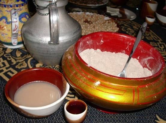 门巴族的风俗习惯--酥油茶