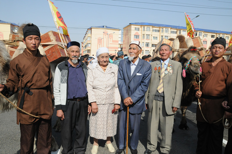 中国在海外的最大一个移民团体--哈萨克斯坦的陕西村