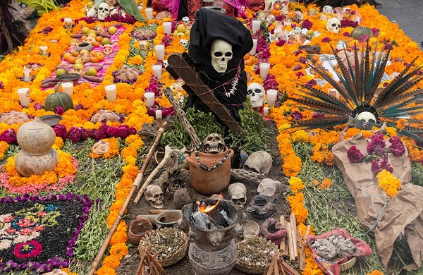 世界各国离奇古怪的宗教仪式--墨西哥“亡灵节”（也叫“死人节”“Day of the Dead”）