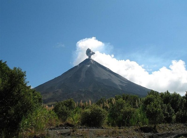 哥斯达黎加（Costa Rica）旅游指南--阿雷纳火山