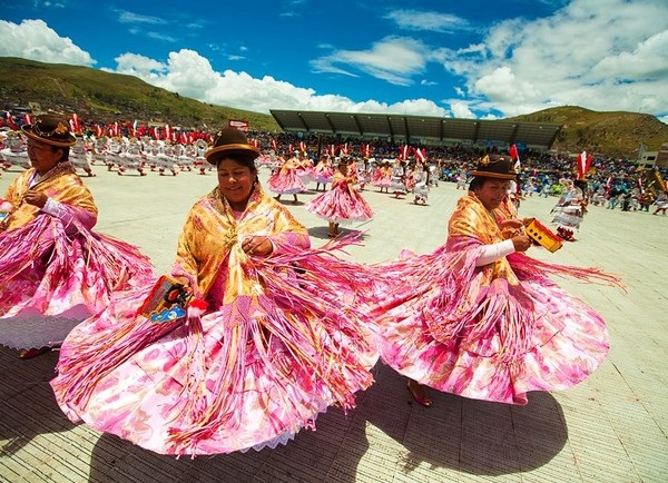 秘鲁法定节假日一览--康德拉利亚圣母节