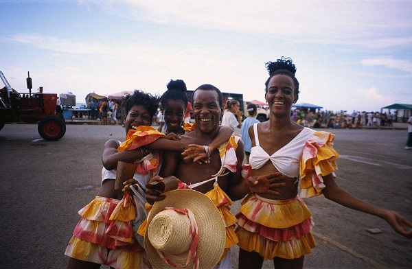 古巴传统节日大全--夏季狂欢节参与者