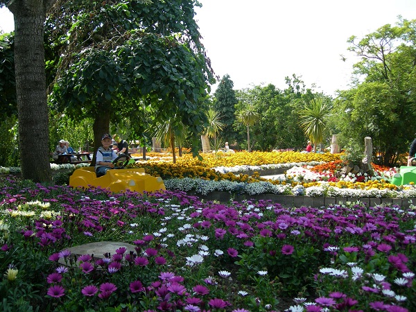ʮξ--˹˹ܹ԰Jesperhus Blomsterpark