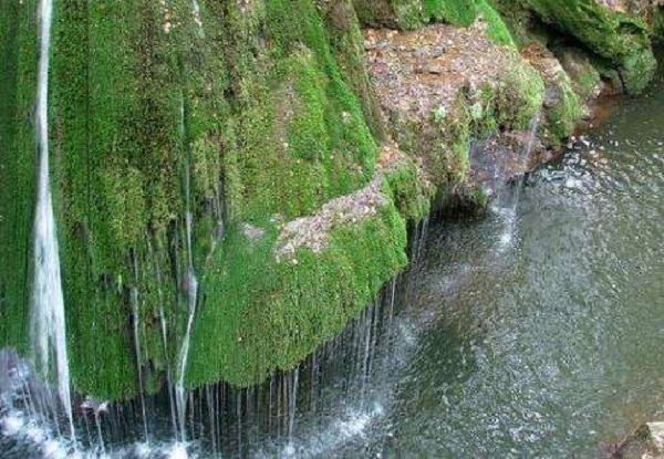 罗马尼亚十大著名旅游景点--比加尔瀑布