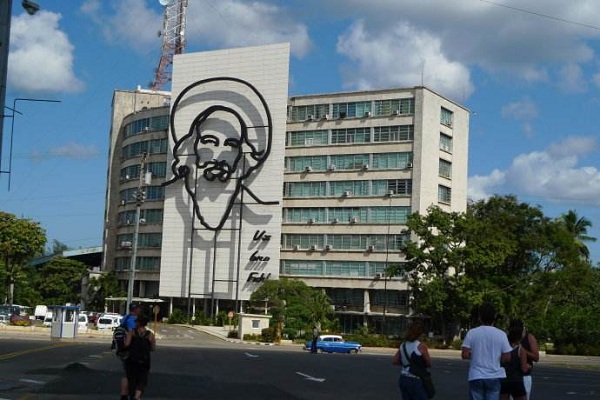 古巴十大著名旅游景点一览--哈瓦那革命广场
