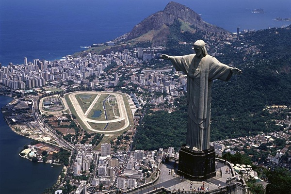 巴西十大著名旅游景点--里约热内卢