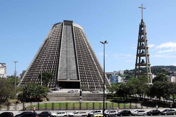 巴西十大著名旅游景点--里约大教堂