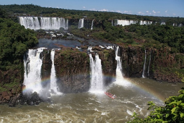 ͢ʮξһ--չҹ԰(Iguazu National Park)еٲ